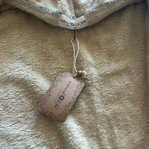 Natural life sweater size small/medium